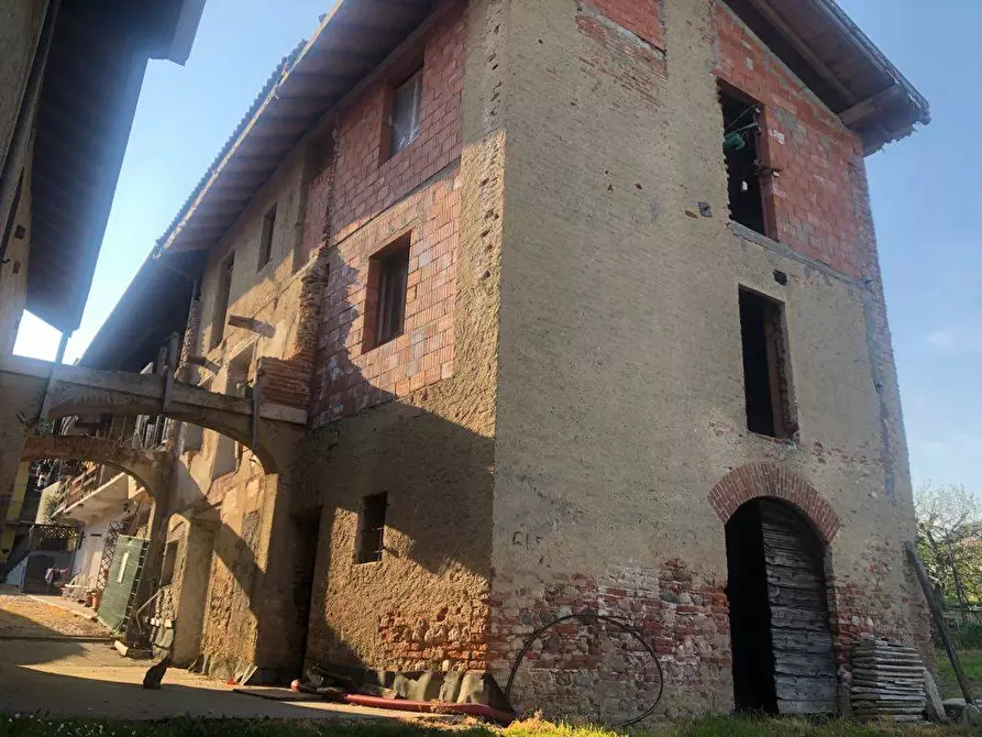 Immagine 1 di Rustico / casale in vendita  in VIA GRAMSCI a Borgo Ticino