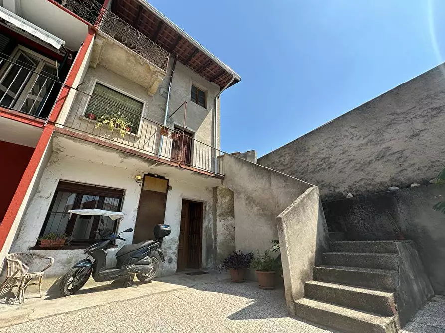 Immagine 1 di Appartamento in vendita  in via Gramsci a Oleggio