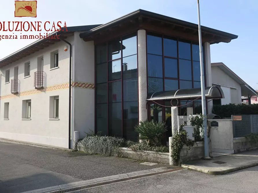 Immagine 1 di Ufficio in vendita  in via del molino a Capriva Del Friuli