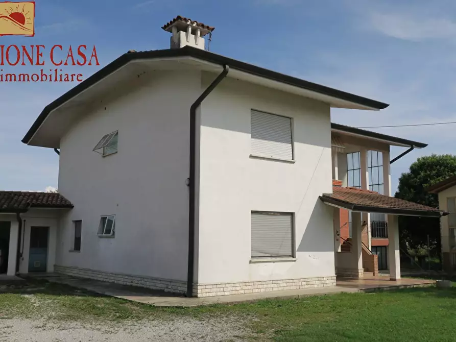 Immagine 1 di Casa indipendente in vendita  in san zanut a Capriva Del Friuli