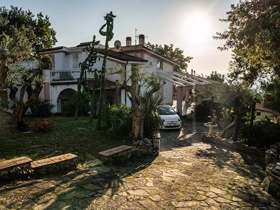 Immagine 1 di Villa in vendita  in VIA SAN BARTOLO a Maratea