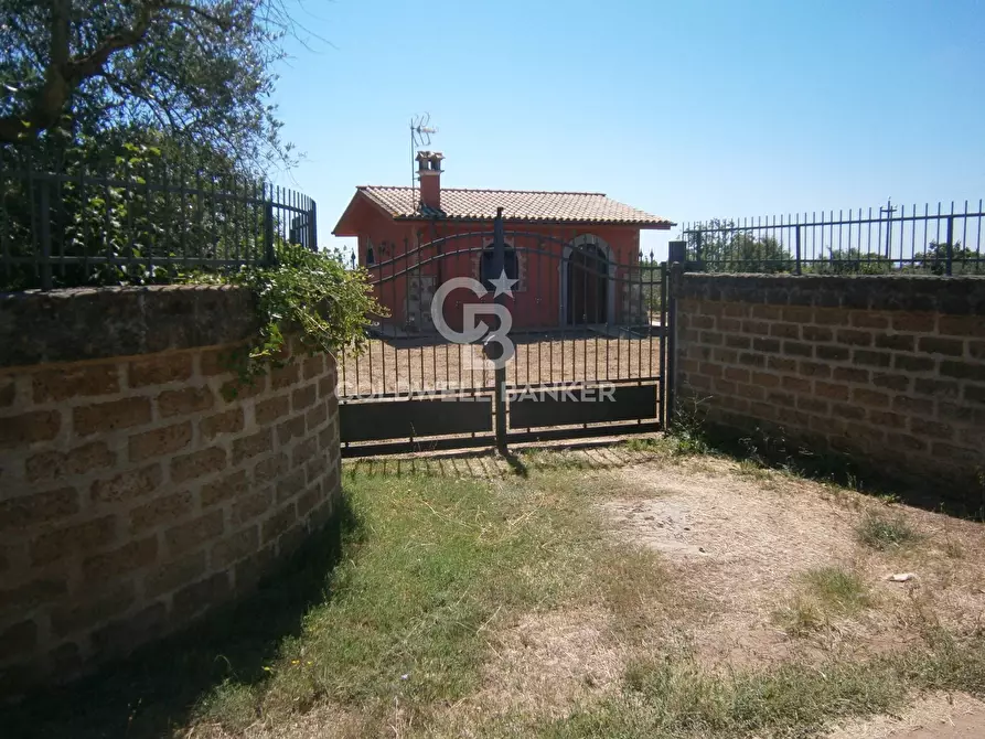 Immagine 1 di Villa in vendita  in Località Le Valli a Vignanello