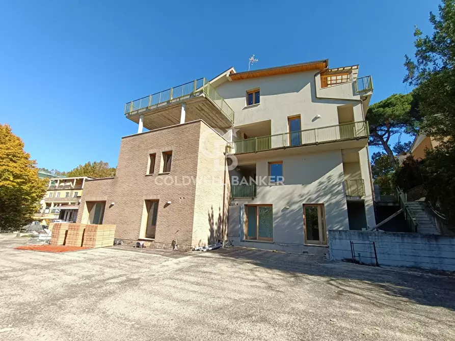 Immagine 1 di Appartamento in vendita  in Viale G. Marconi a Sutri