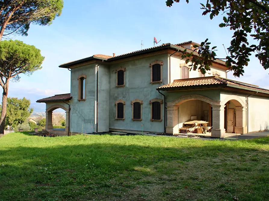 Immagine 1 di Villa in vendita  in palazzetta a Bettona