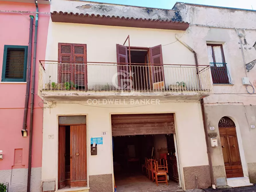 Immagine 1 di Appartamento in vendita  in Via Giuseppe Garibaldi a Arlena Di Castro