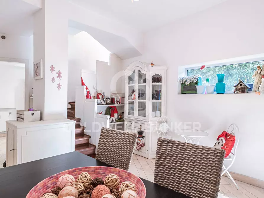 Immagine 1 di Appartamento in vendita  in Via Franco Lucchini a Roma