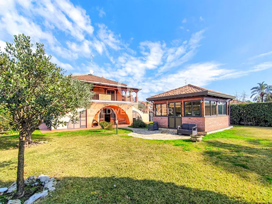 Immagine 1 di Villa in vendita  in Via torrente vallonazzo a Mascali