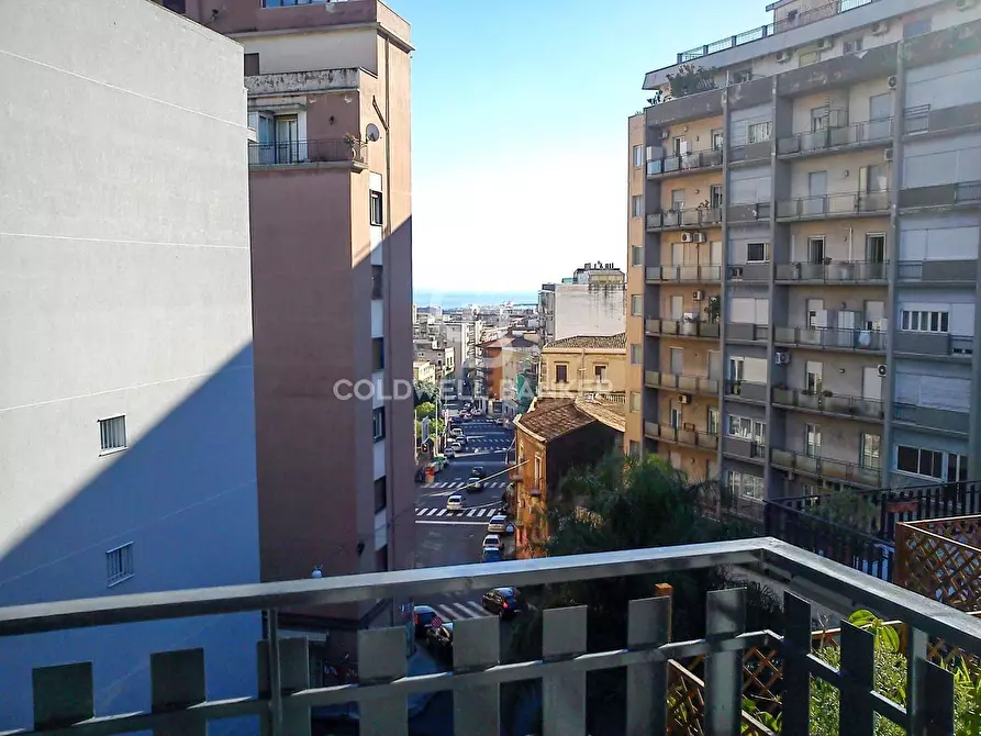 Immagine 1 di Appartamento in vendita  in Via Ardizzone Gioeni a Catania