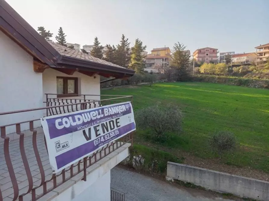 Immagine 1 di Villa in vendita  in Via Madonna di Loreto a Rofrano