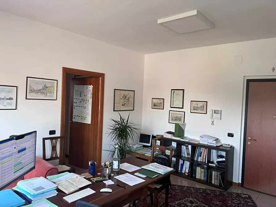 Immagine 1 di Ufficio in vendita  in via Pacinotti a Viterbo