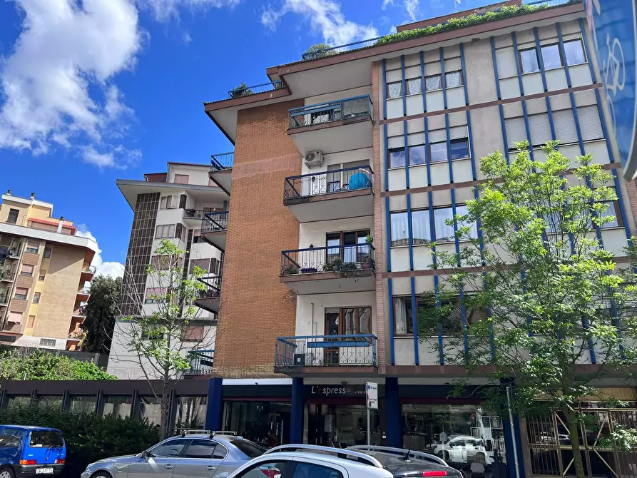 Immagine 1 di Ufficio in vendita  in Via Genova a Viterbo