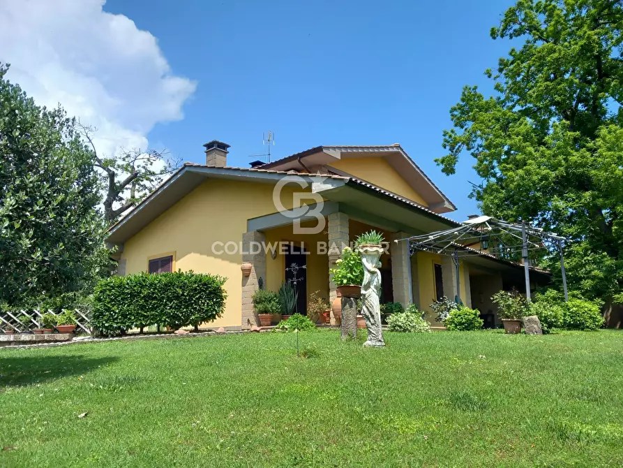 Immagine 1 di Villa in vendita  in Strada Variante Canepinese a Vignanello