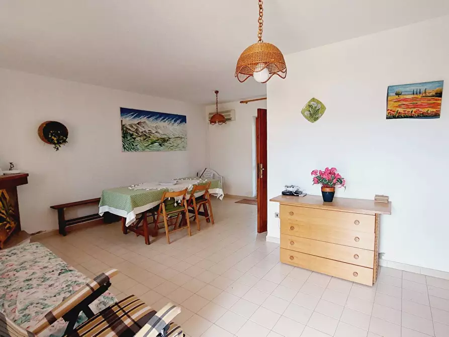 Immagine 1 di Appartamento in vendita  in via Lipari a Arzachena
