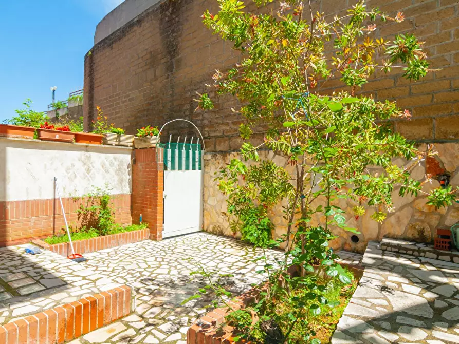 Immagine 1 di Villa in vendita  in VIA FILIPPO TURATI a Monterotondo
