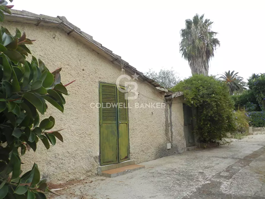 Immagine 1 di Casa indipendente in vendita  in Via Cadorna a Santa Marinella