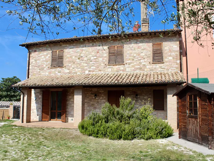 Immagine 1 di Casa indipendente in vendita  in vocabolo caberta a Assisi