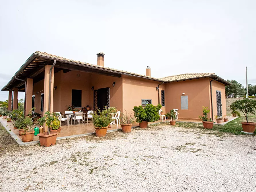 Immagine 1 di Villa in vendita  in Località Casal Nuovo a Tarquinia