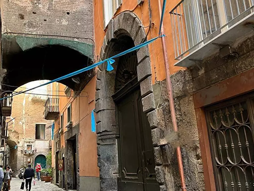 Immagine 1 di Appartamento in vendita  in Via Anticaglia a Napoli