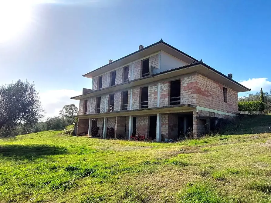 Immagine 1 di Villa in vendita  in località vallalta a Montefiascone