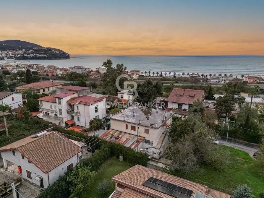 Immagine 1 di Villa in vendita  in Via Colle S. Marco a Agropoli