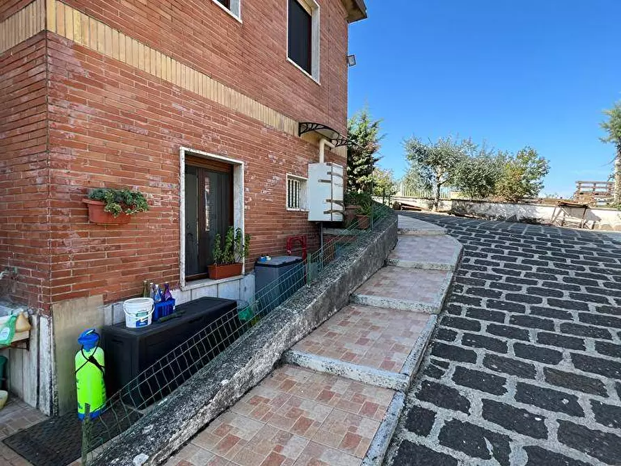 Immagine 1 di Villa in vendita  in Via Cimate a Paliano
