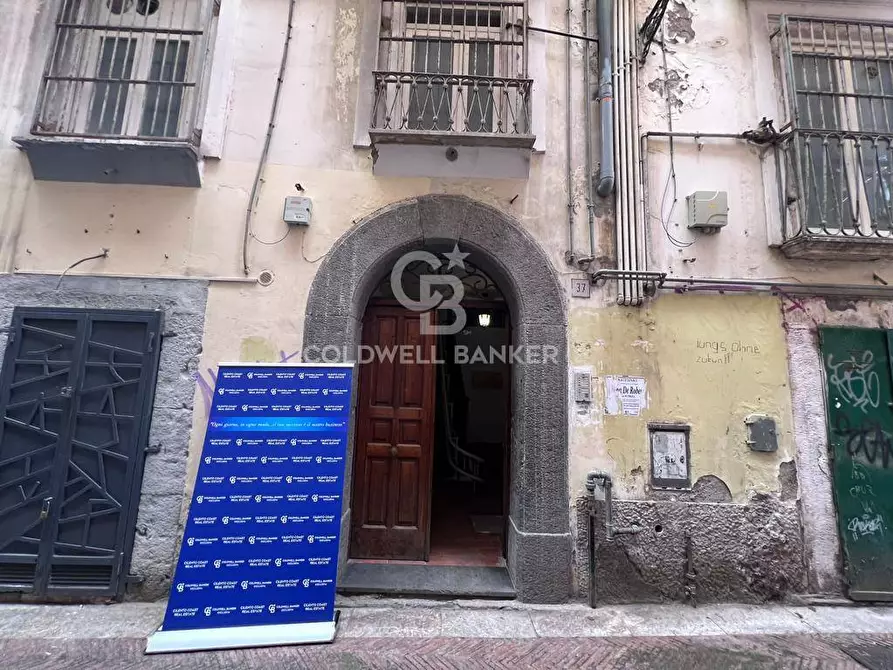Immagine 1 di Appartamento in vendita  in Vicolo Guaiferio a Salerno