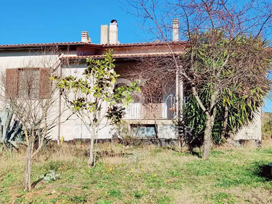 Immagine 1 di Villa in vendita  in località Cerrosughero a Canino
