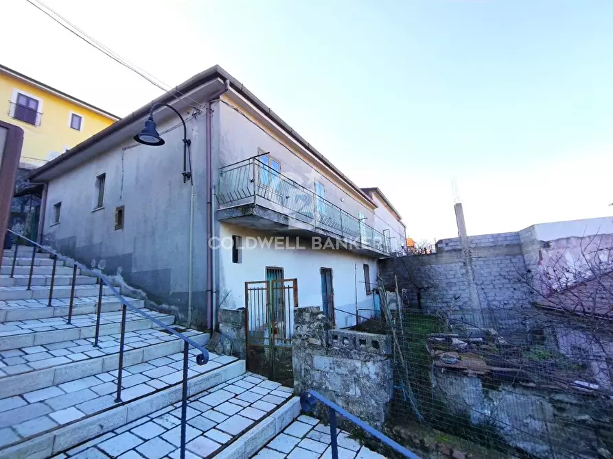 Immagine 1 di Casa indipendente in vendita  in Via Europa a Rofrano
