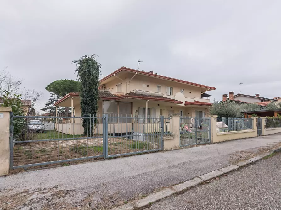 Immagine 1 di Appartamento in vendita  in Via del Carro a Misano Adriatico