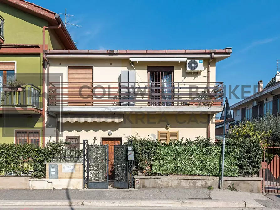 Immagine 1 di Appartamento in vendita  in Via Pietro Maroncelli a Marino