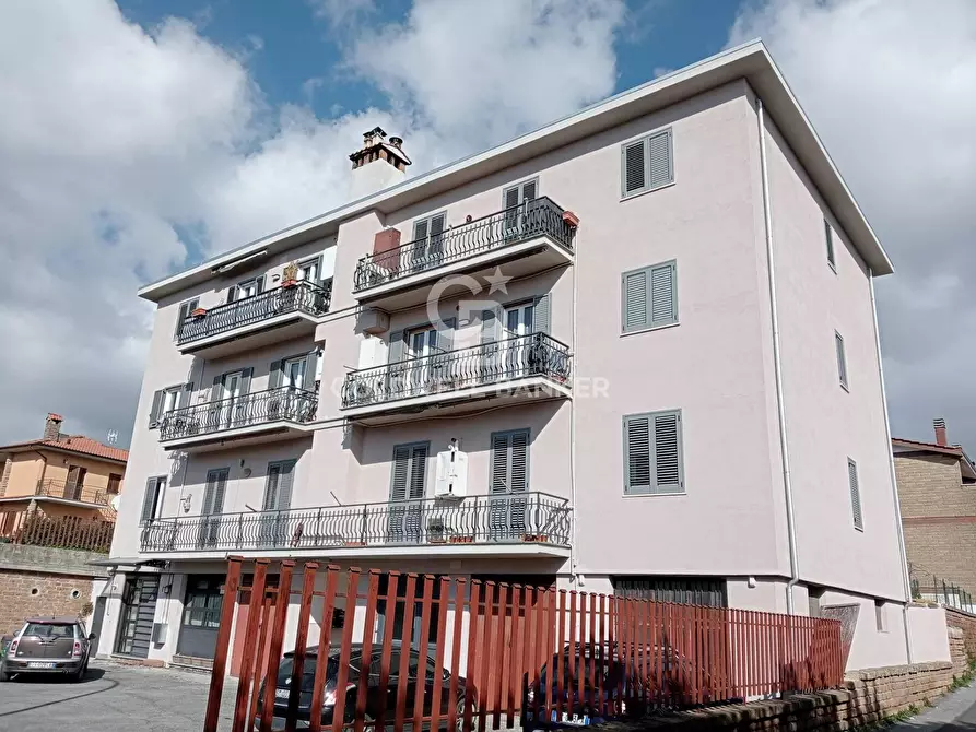 Immagine 1 di Appartamento in vendita  in Via Monte del sole a Sutri