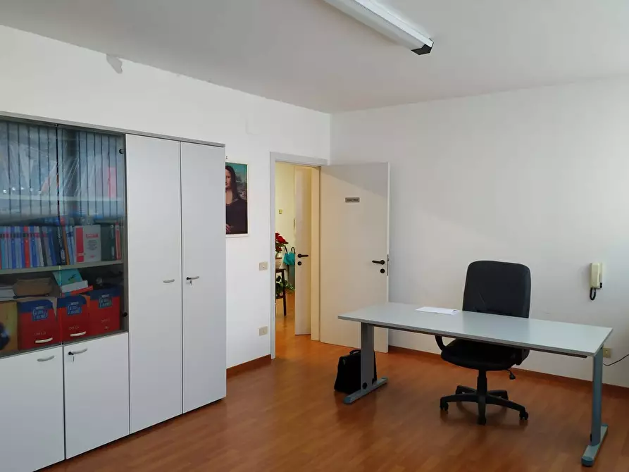 Immagine 1 di Appartamento in affitto  in VIA MONTALE a Macerata
