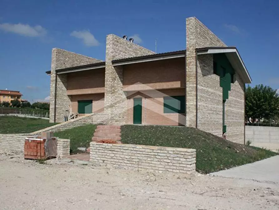 Immagine 1 di Villa in vendita  in C.da Mascione a Campobasso