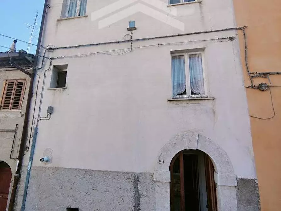 Immagine 1 di Palazzo in vendita  in Viale del Castello a Campobasso
