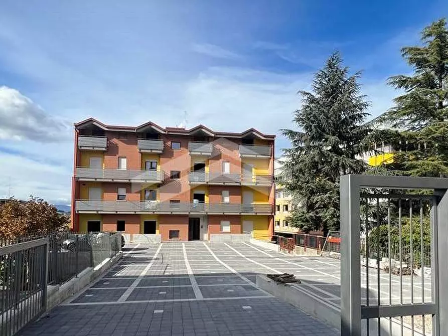 Immagine 1 di Appartamento in vendita  in Via Genova a Campobasso