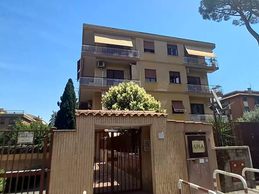Immagine 1 di Appartamento in vendita  in VIA DEL FOSSO DELL'ACQUA MARIANA a Roma