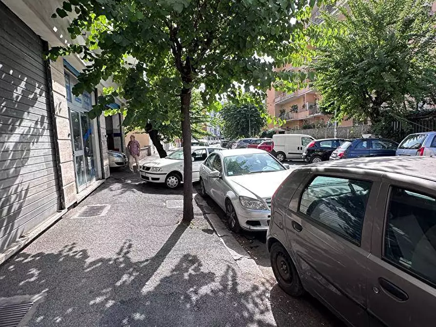 Immagine 1 di Posto auto in vendita  a Roma