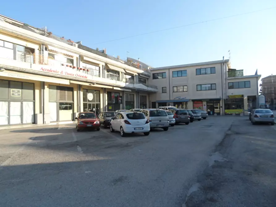 Immagine 1 di Posto auto in vendita  in Via Toti a San Benedetto Del Tronto