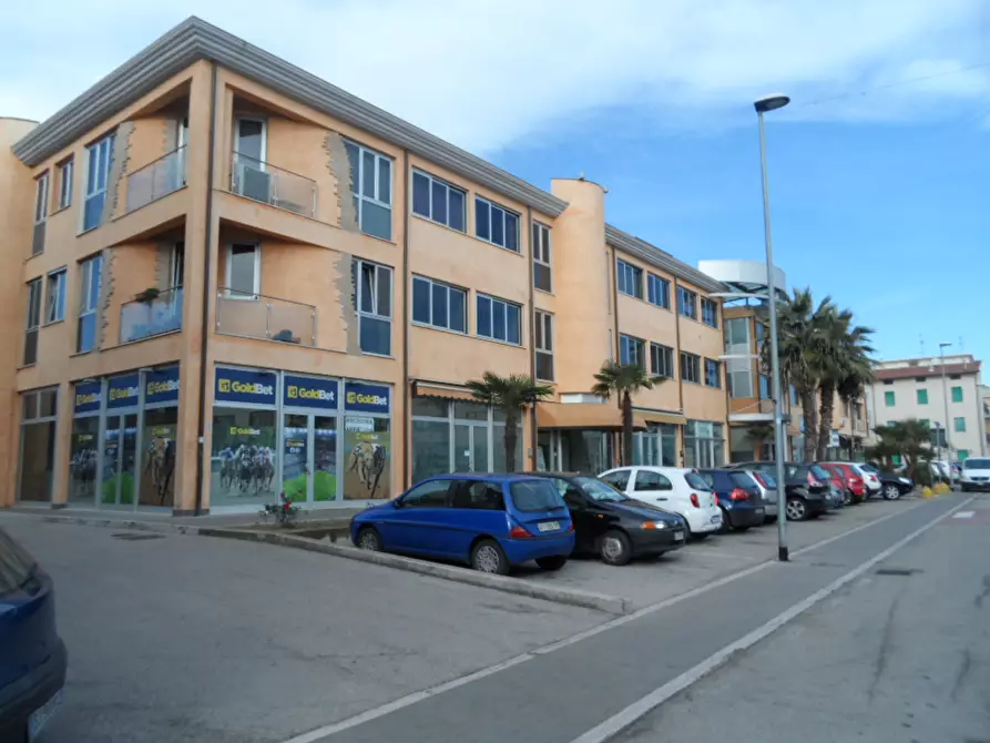 Immagine 1 di Posto auto in vendita  in Via Toti a San Benedetto Del Tronto