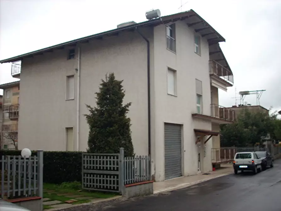 Immagine 1 di Casa indipendente in vendita  in Via Canova a Monsampolo Del Tronto