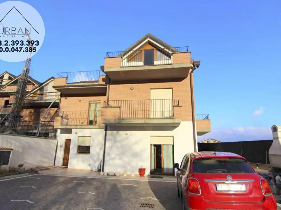 Immagine 1 di Appartamento in affitto  in Via Collevernesco a L'aquila