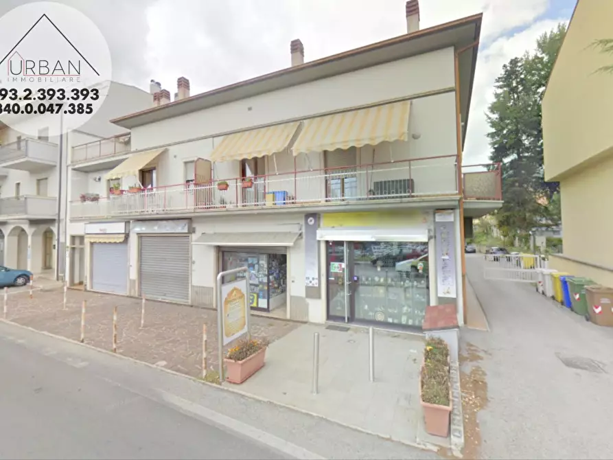 Immagine 1 di Locale commerciale in affitto  in Viale della Croce Rossa a L'aquila