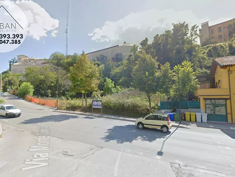 Immagine 1 di Terreno edificabile in vendita  in Viale della Croce Rossa a L'aquila