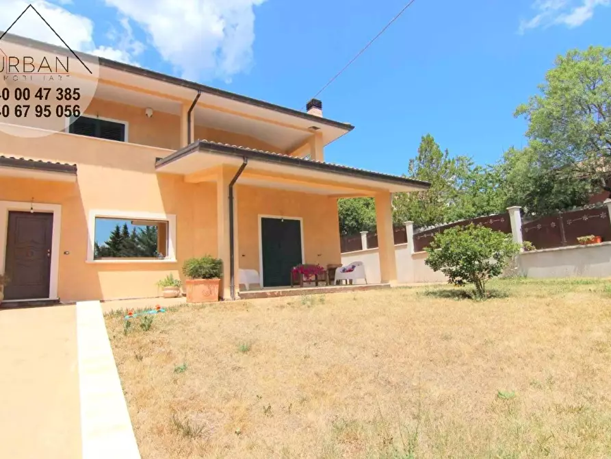 Immagine 1 di Villa in vendita  in Via 28 Ottobre a Scoppito