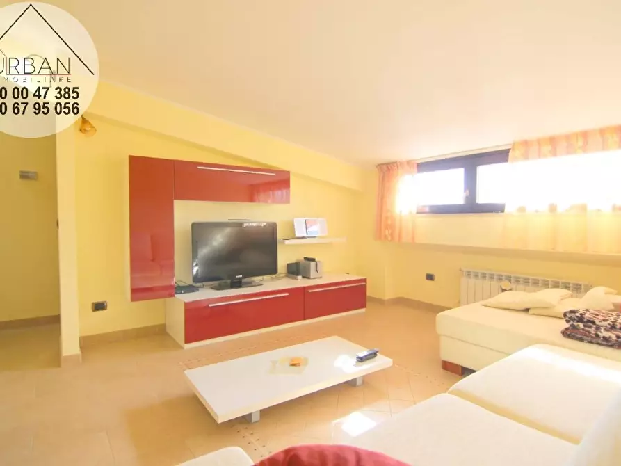 Immagine 1 di Appartamento in vendita  in Corso Sallustio a Pizzoli