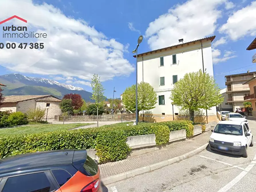 Immagine 1 di Appartamento in vendita  in Via Dante Alighieri a Castelvecchio Subequo