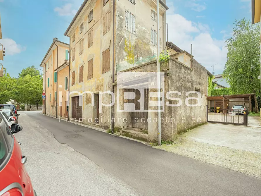 Immagine 1 di Villa in vendita  in Via Lazzarin a Conegliano