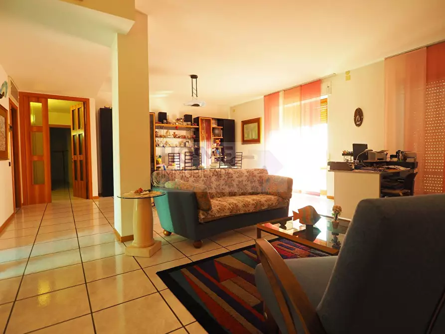 Immagine 1 di Appartamento in vendita  in zona Sant'Anna a Corridonia