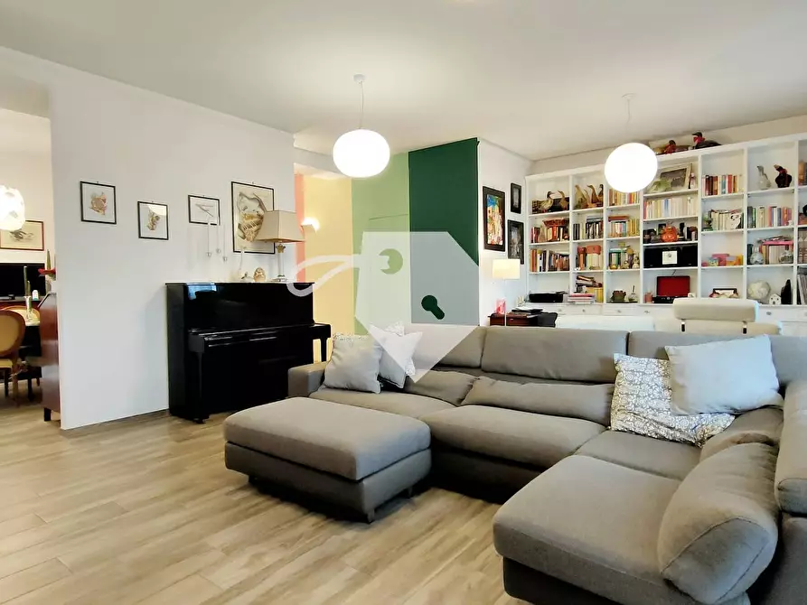 Immagine 1 di Appartamento in vendita  a Macerata