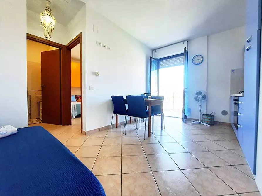 Immagine 1 di Appartamento in vendita  in via ercole Falò a Alba Adriatica